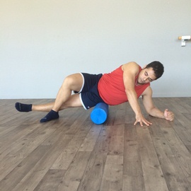 Automasaje Lateral Cadera Con Foam Roller, paso 8