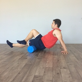 Automasaje Cara Posterior Del Muslo Con Foam Roller, paso 20
