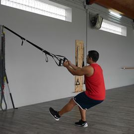 Sentadilla Completa A Una Pierna Con Trx, paso 12