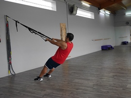 Remo Nadador Con Trx, paso 2