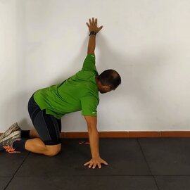 Estiramiento Pectoral Pared, paso 45