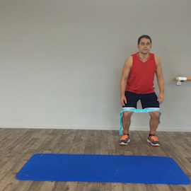 Zancadas Laterales Con Goma, paso 1