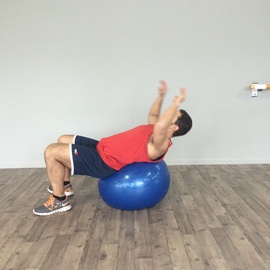 Estiramiento  Anterior Del Tronco En Balón Fitness, paso 5