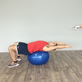 Estiramiento  Anterior Del Tronco En Balón Fitness, paso 8