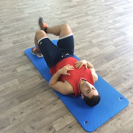 Estiramiento Cadera Posterior Decúbito Supino, paso 1