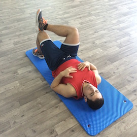 Estiramiento Cadera Posterior Decúbito Supino, paso 2