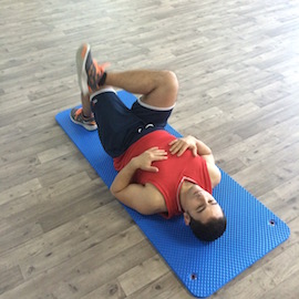 Estiramiento Cadera Posterior Decúbito Supino, paso 3